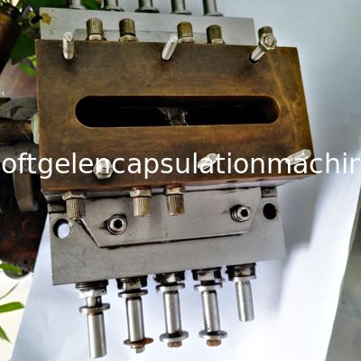 高精度のペイントボールの製造業機械柔らかいカプセルのセリウムのための4インチの小規模