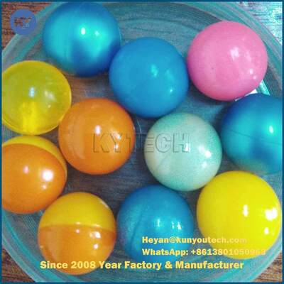 PLCのタッチ画面が付いている18000P 7KWのペイントボールのカプセル封入機械ペイントボールの生産ライン