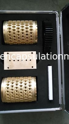 ペイントボールの草のカプセル メーカーSoftgelは工具細工Alの注入のくさびが付いているロール死ぬ