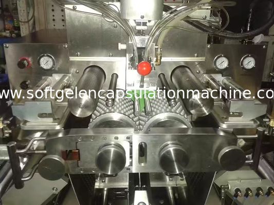 6RPMソフトジェル包装機 魚油とペストの詰め 120000 pcs/h