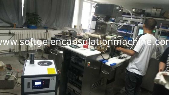 柔らかいゼラチンの機械によって自動化される満ちるカプセルを作るSSのペイントボール
