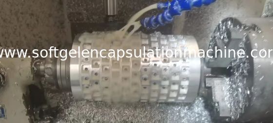 柔らかいゼラチンの機械によって自動化される満ちるカプセルを作るSSのペイントボール